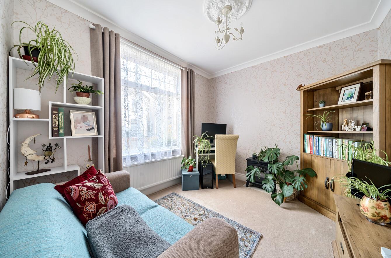 Bassett Terrace, Llanelli, SA15 4DY